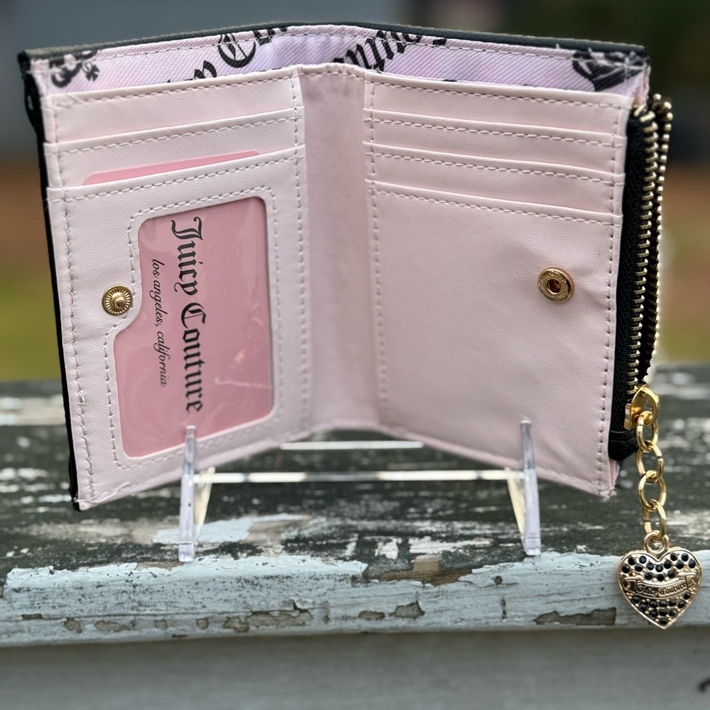 NWOT JUICY COUTURE BIFOLD QUILTED WALLET - Picture 4 of 5